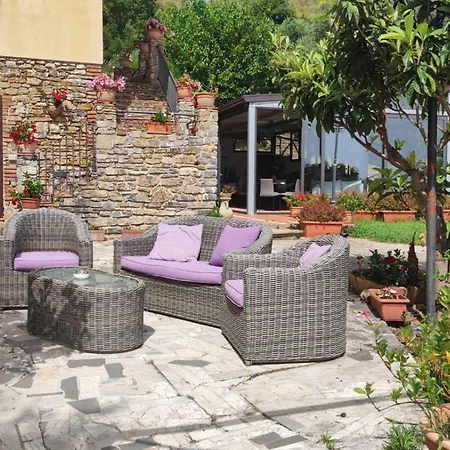 Agriturismo La Focazza Farm stay